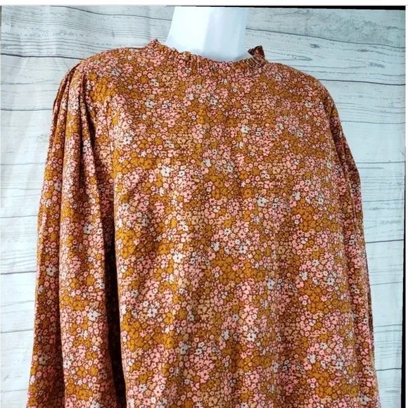 Universal Thread Floral Blouse Size Large - Picture 4 of 8